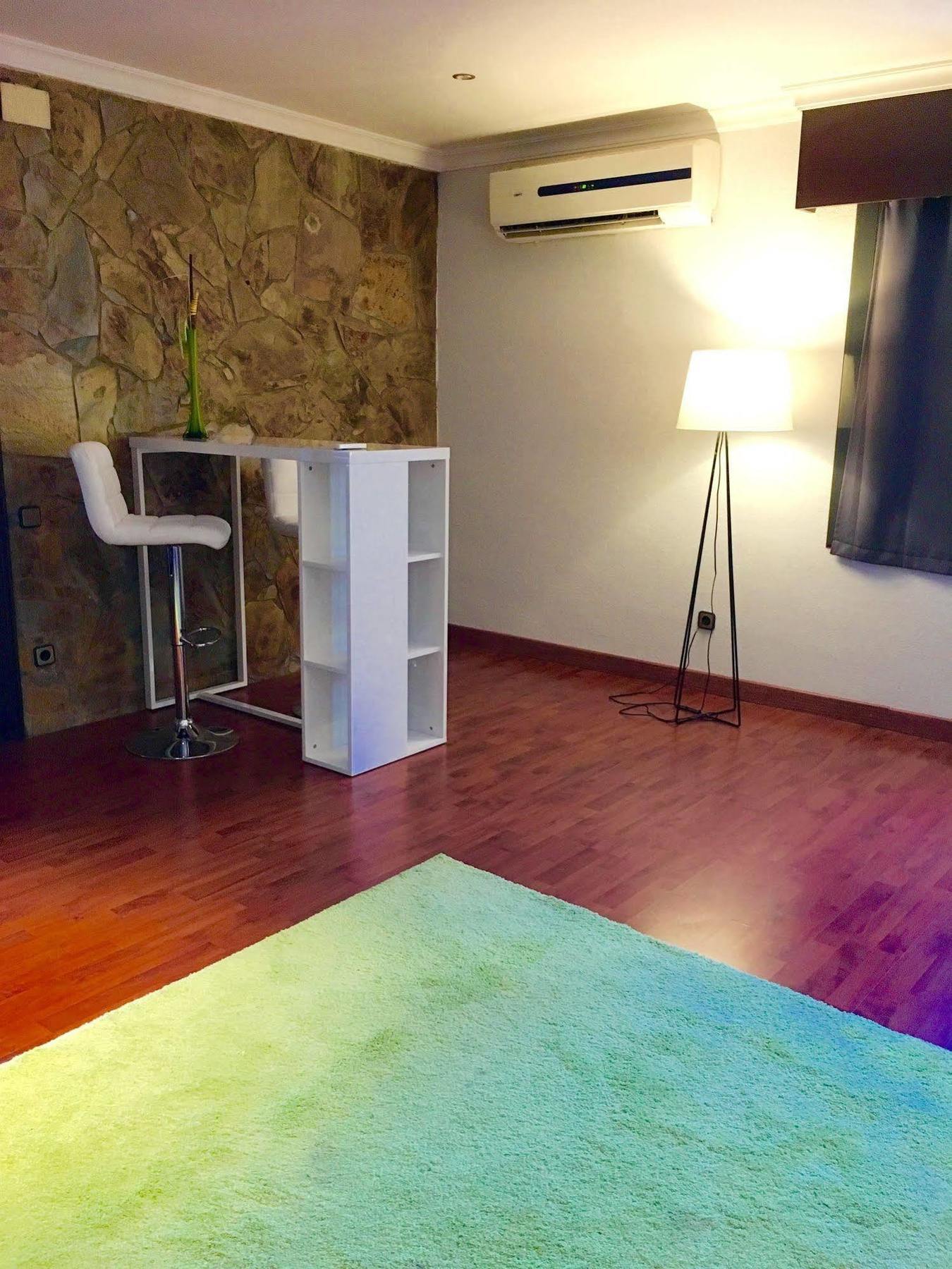 Petit Mirador Hotel Torrelles De Llobregat