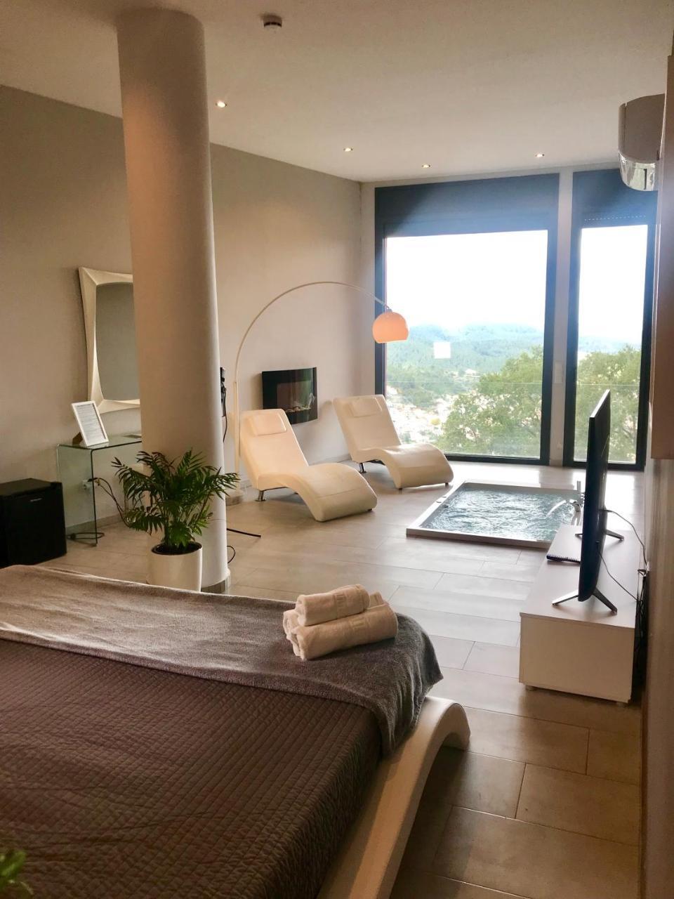 Petit Mirador Hotel 3*